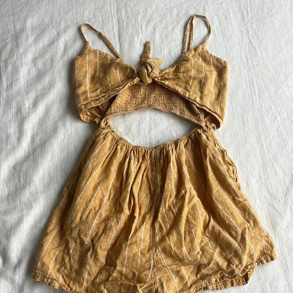 Garage Yellow Striped Open tie Romper Small - Picture 1 of 4